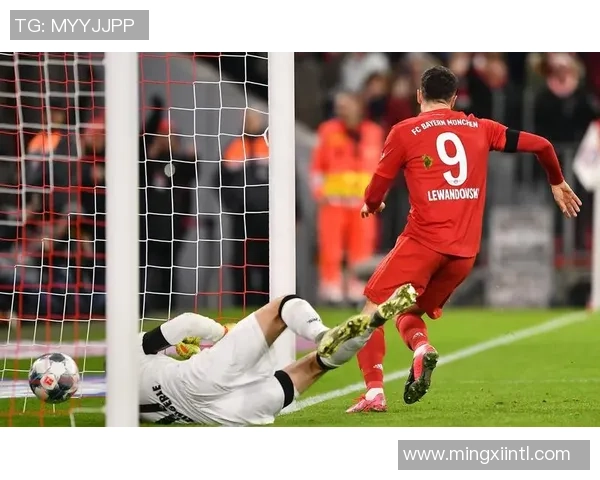 莱万重返安联球场引发拜仁球迷愤怒大嘘声感叹忘恩负义情绪高涨