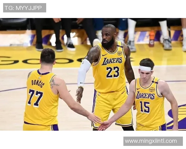 2016至2017赛季湖人与快船的激烈对抗与精彩瞬间回顾